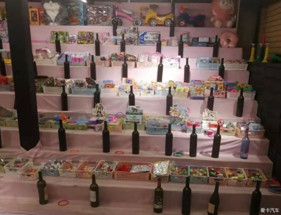 轩逸载着我们一家去吃烧烤