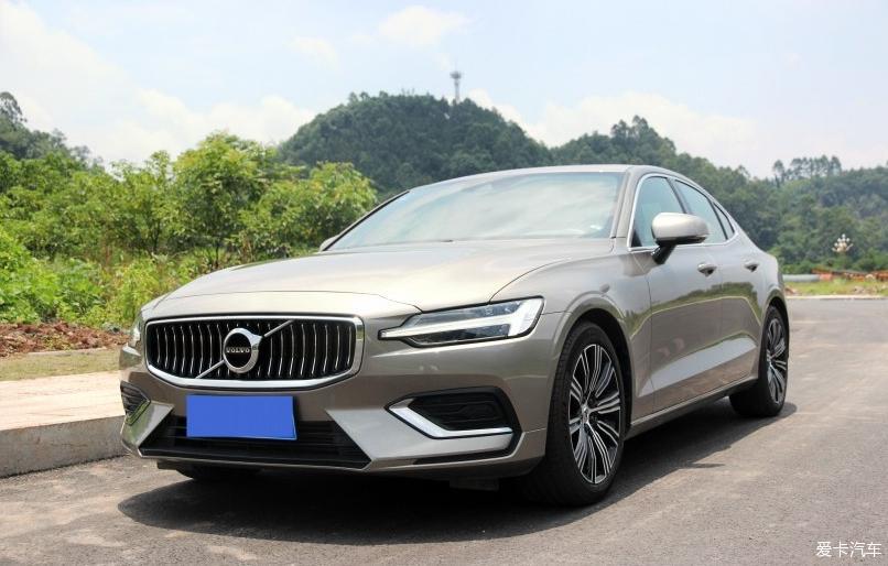 S60的驾乘舒适性，满足了我对豪华品牌的期待