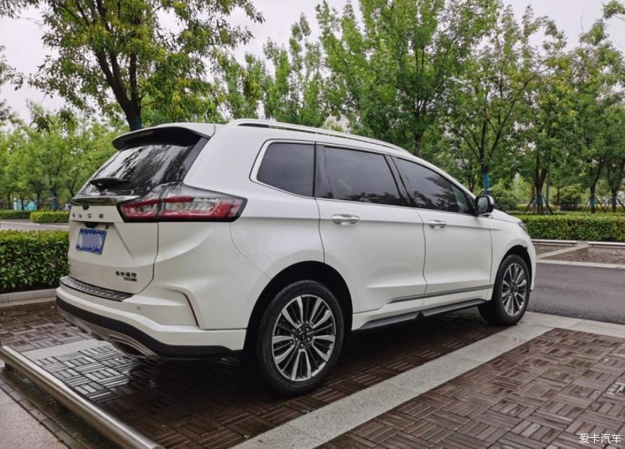锐界PLUS——高贵，典雅，而不失驾驶乐趣