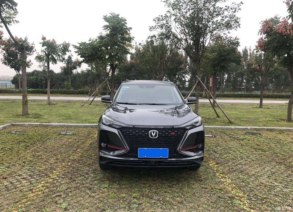国产SUV神器长安CS75 PLUS