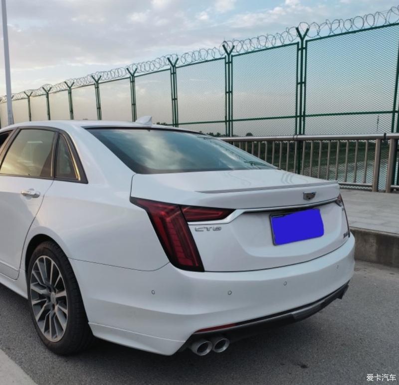 大赞凯迪拉克CT6！