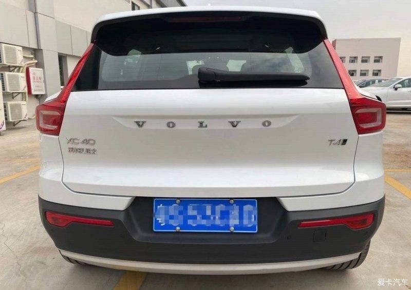 送给媳妇最好的礼物，沃尔沃XC40又安全又环保