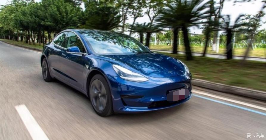 买辆特斯拉Model 3吧！