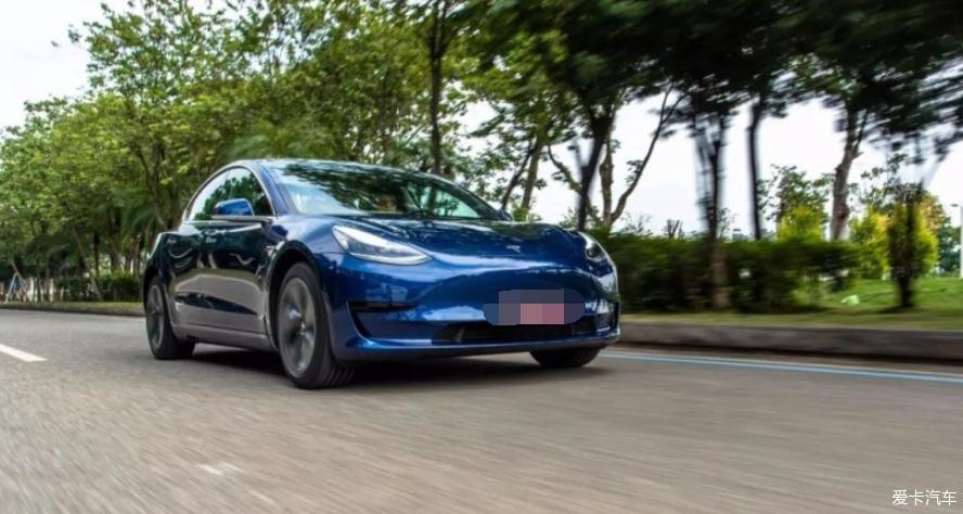 买辆特斯拉Model 3吧！