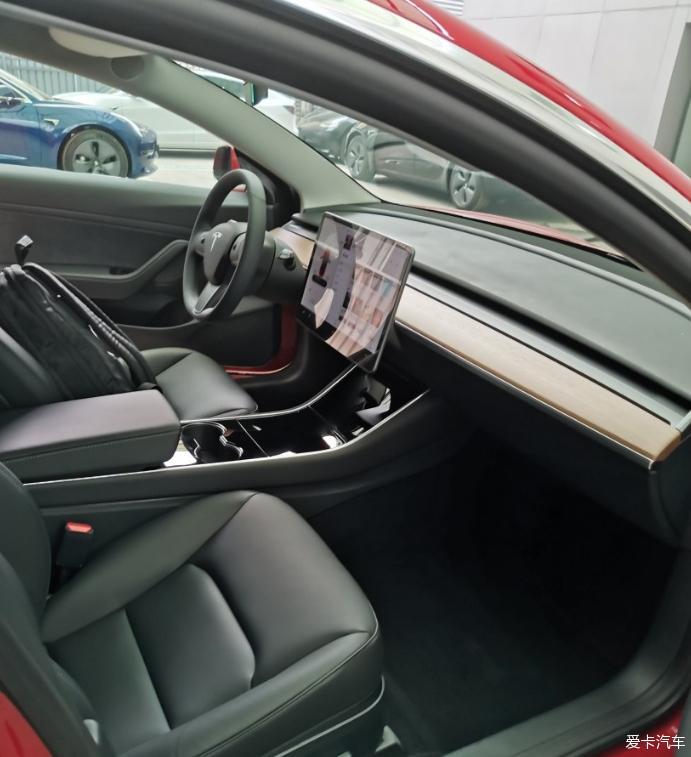 model3新能源车首选这个年代没有之一