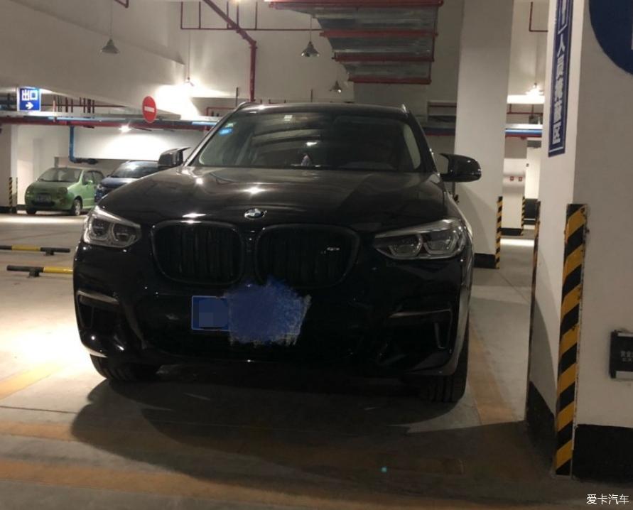 是否有和我一样觉得碳黑很容易沾灰的