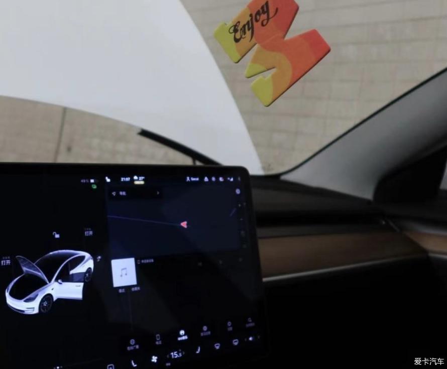 提车10来天，分享MODEL 3 加小改