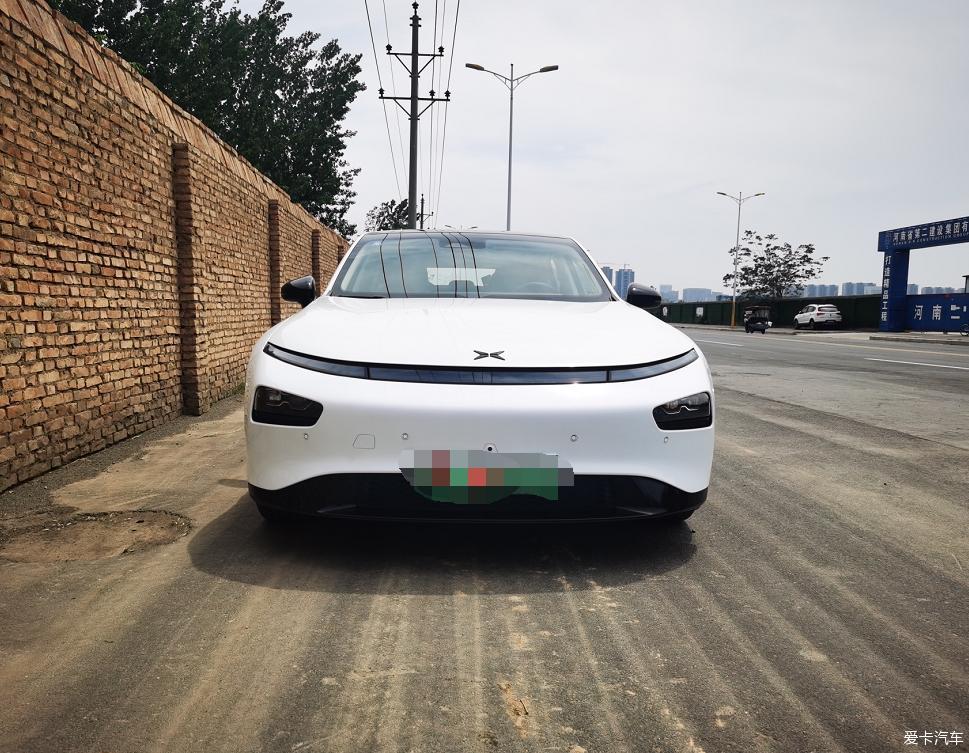 小鹏P7怎么样？model 3和小鹏P7怎么选？