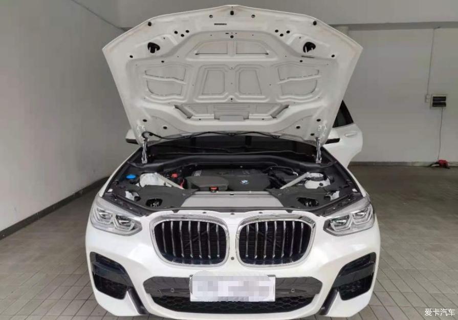 补发X3 30i 矿石白+摩卡 提车作业