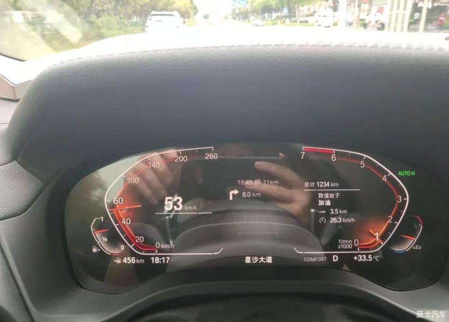 补发X3 30i 矿石白+摩卡 提车作业