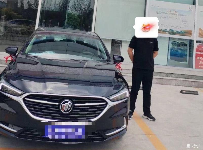 给朋友推荐了君越，他很满意