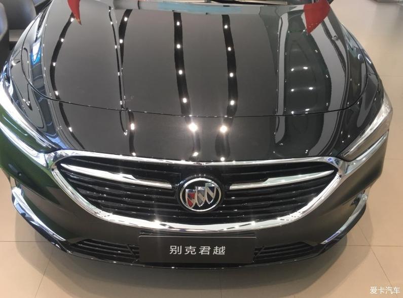 给朋友推荐了君越，他很满意