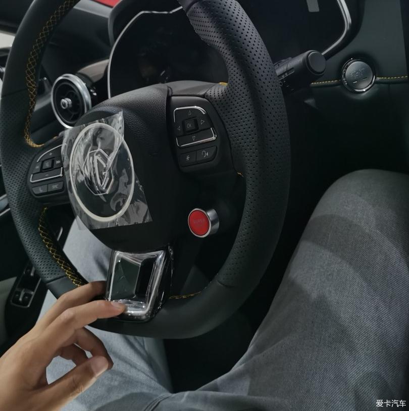 年轻风向，爵不将就，Me＆MyMG
