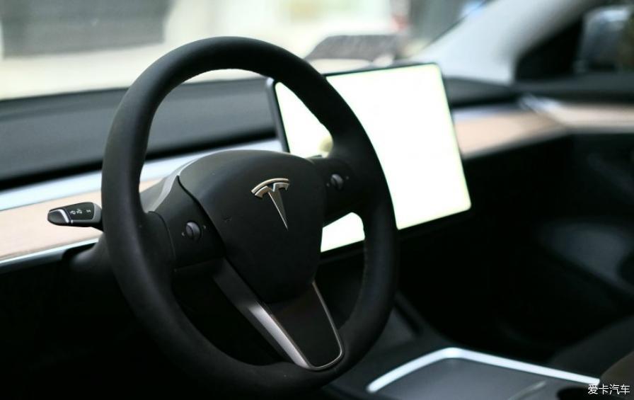 分享2021 Model 3 冷光银提车