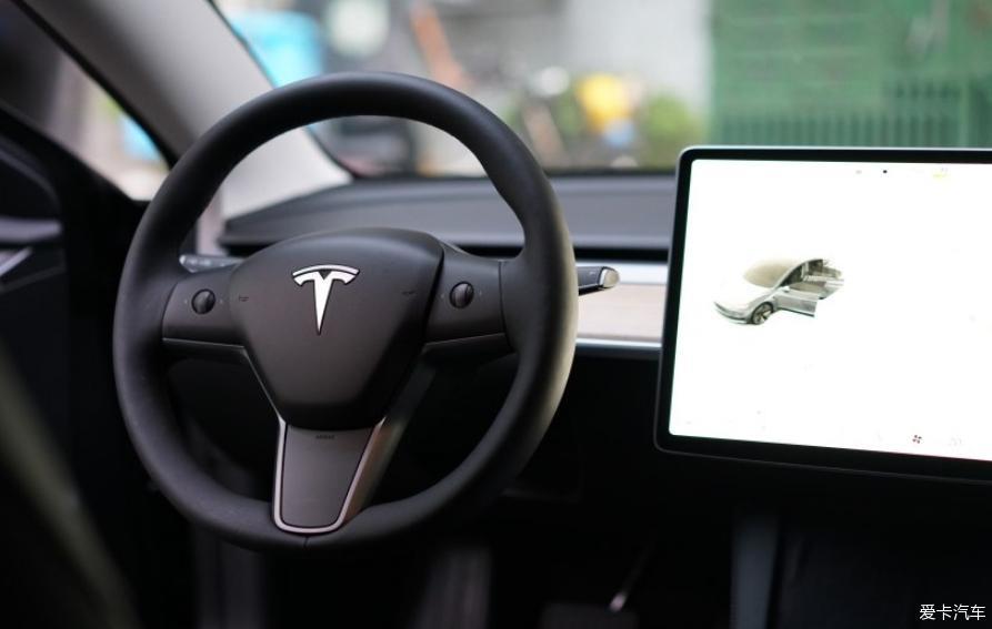 分享2021 Model 3 冷光银提车