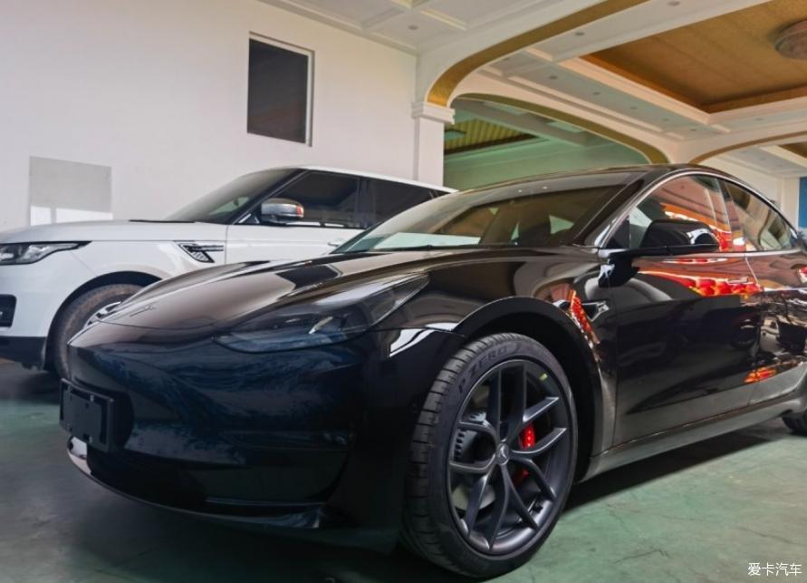 致敬30岁的自己喜提特斯拉Model3 Perfo