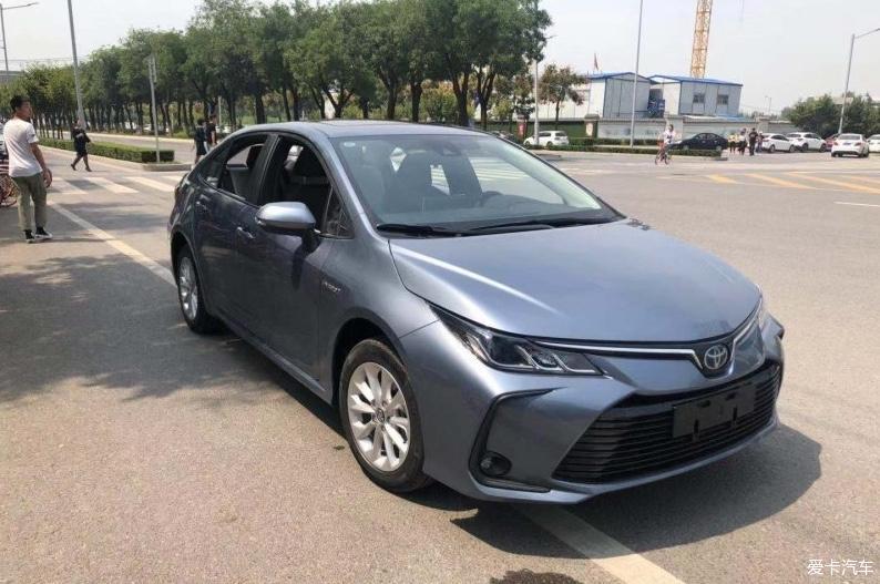 一台真正省油的车丰田卡罗拉双擎是你不二的选择！