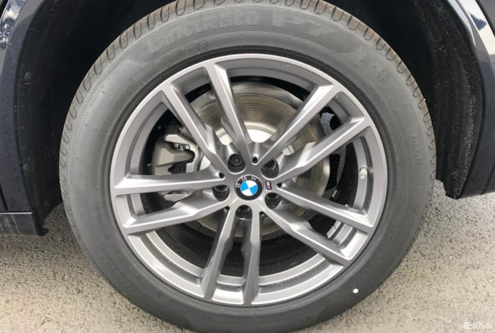 2020款X3 碳黑 25iM 用车有感！