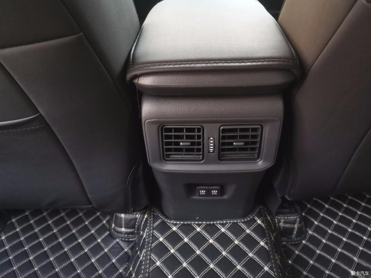 新款RAV4荣放给我眼前一亮由里子有面子