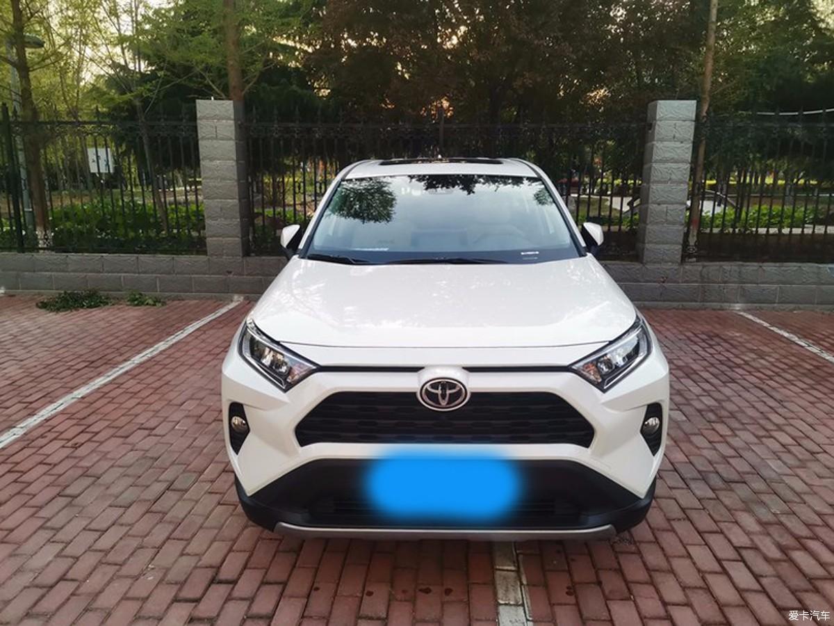 新款RAV4荣放给我眼前一亮由里子有面子