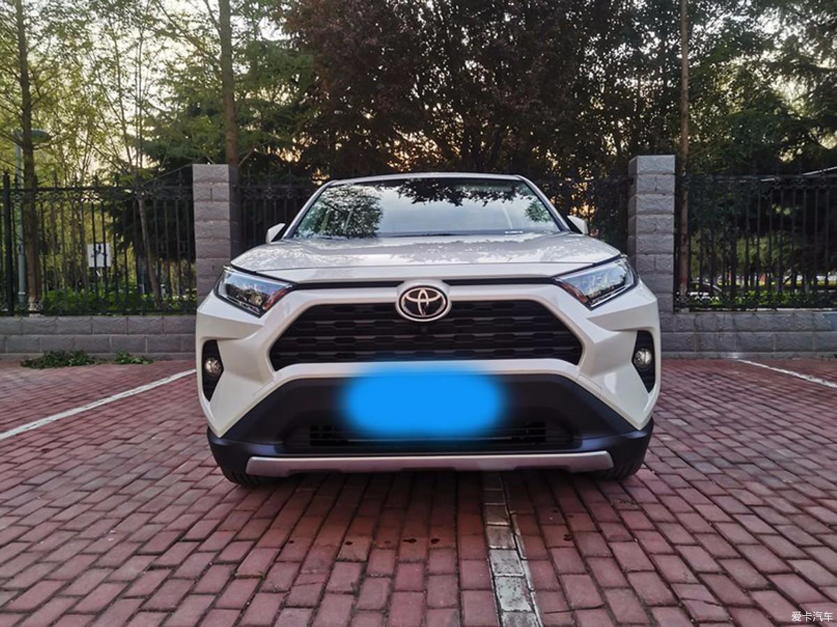 新款RAV4荣放给我眼前一亮由里子有面子