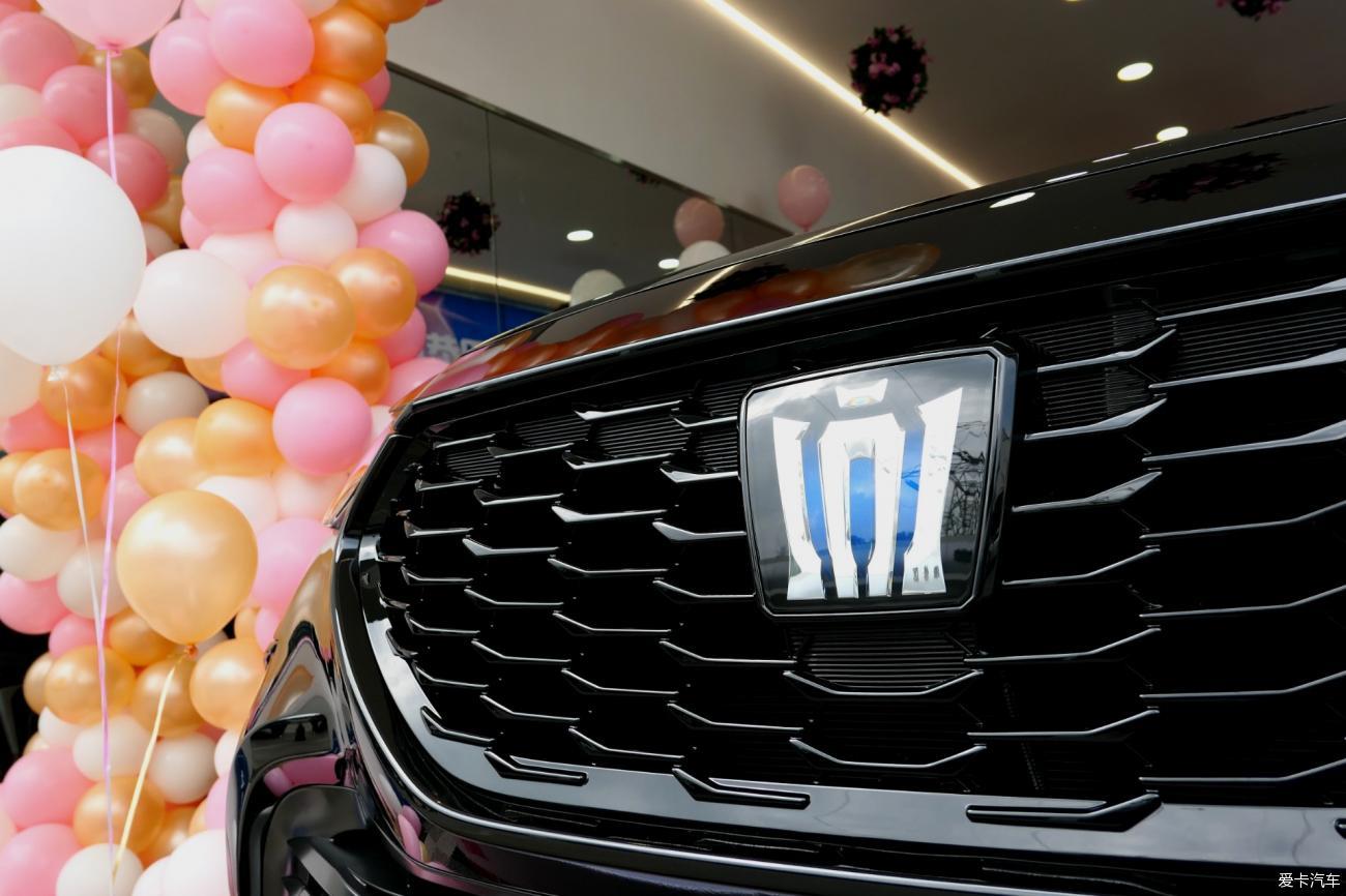 【2021新车】耀世登场，喜提CROWN皇冠陆放！