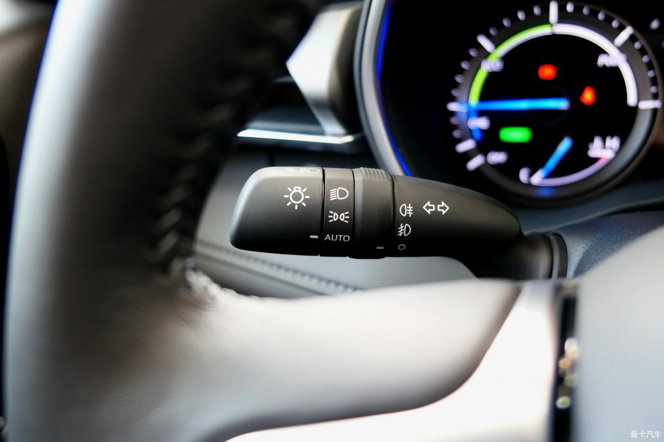 【2021新车】耀世登场，喜提CROWN皇冠陆放！