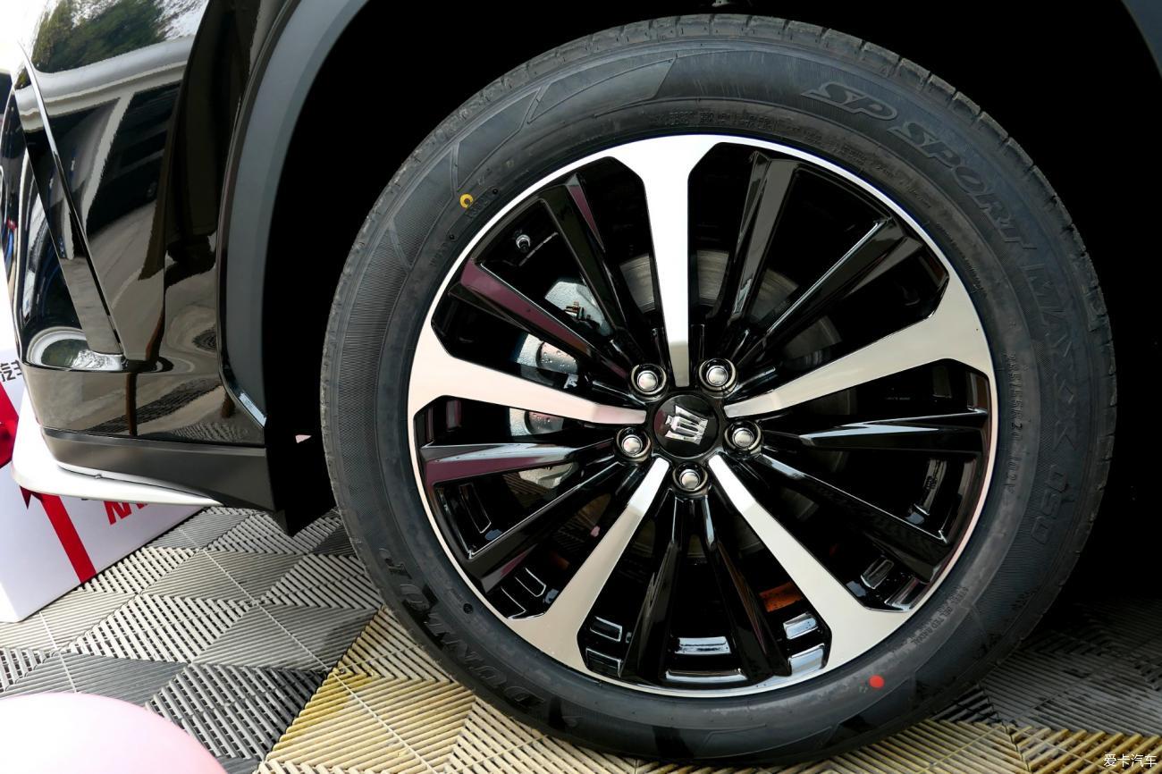 【2021新车】耀世登场，喜提CROWN皇冠陆放！