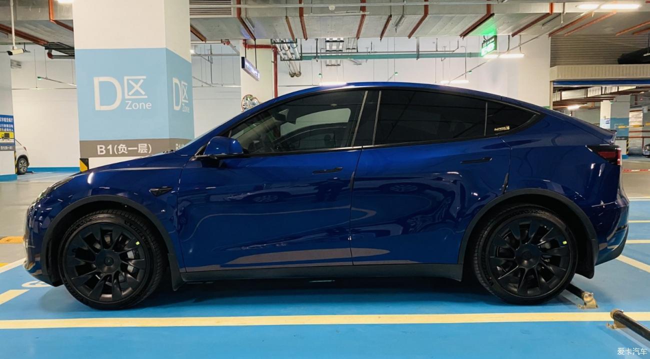十个人里会有十一个人选择model Y