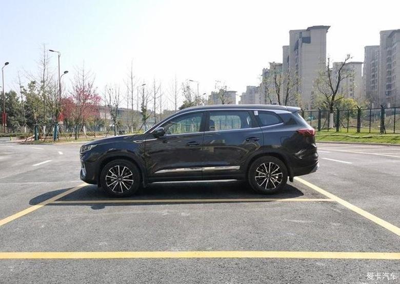 国产大空间SUV我选择瑞虎8 PLUS