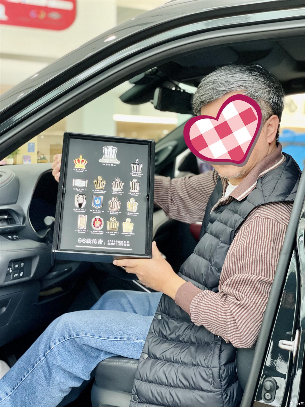 【2021新车】老年人开皇冠陆放，成了风一样的少年。