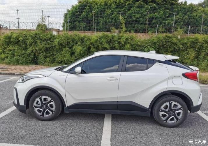 不到20万丰田C-HR EV，年轻人的新选择