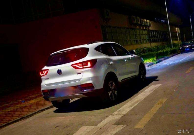 夜光下的ZS，伦敦眼，yyds