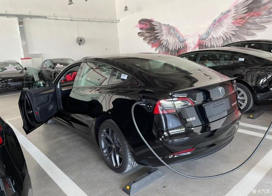 Model 3 Performance购车分享