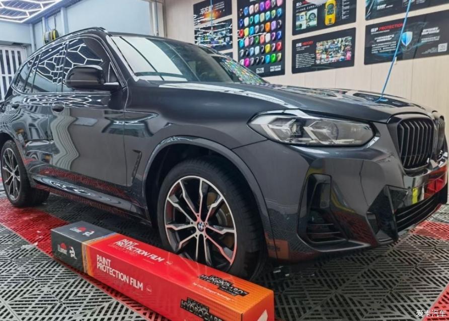 秒提X3 30i领先现车