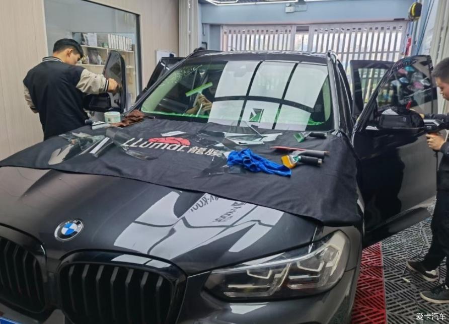 秒提X3 30i领先现车