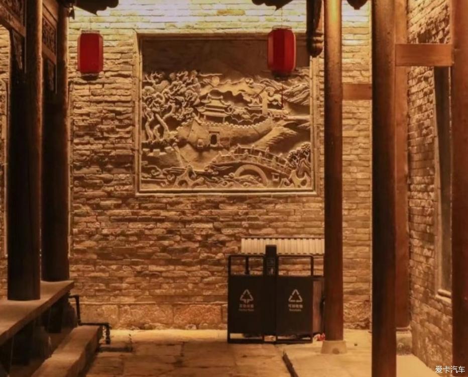 看夜色中的浚县古城墙