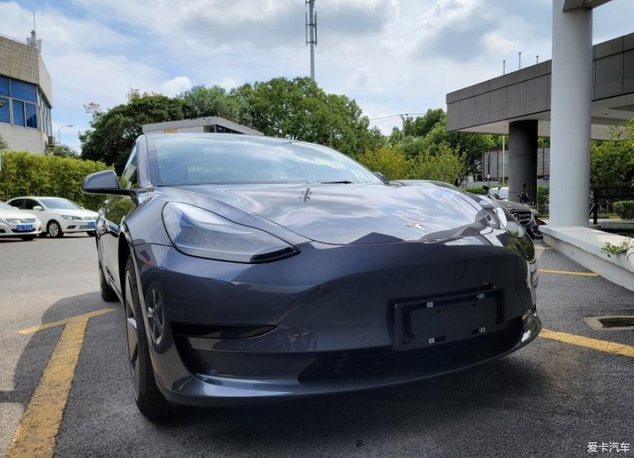冷光银2021 Model 3 提车