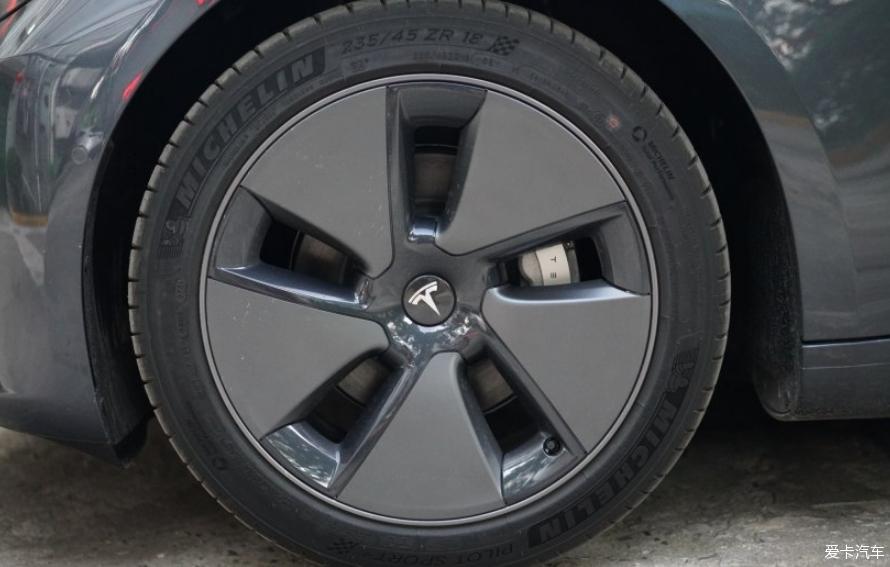 冷光银2021 Model 3 提车