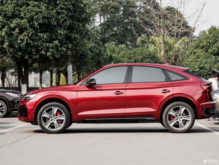 运动感十足给你不一样的驾驶感受奥迪Q5L Sportback