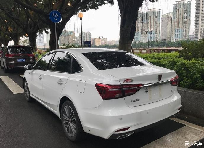 分享荣威i6plus用车感受。