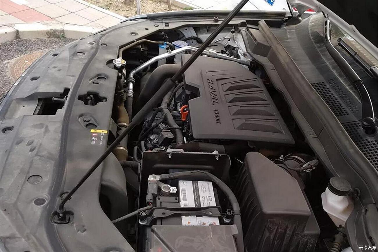90后选择颜值爆表性能出色的哈弗H6 Coupe 