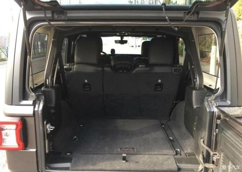 从小的梦想我的大玩具Jeep牧马人