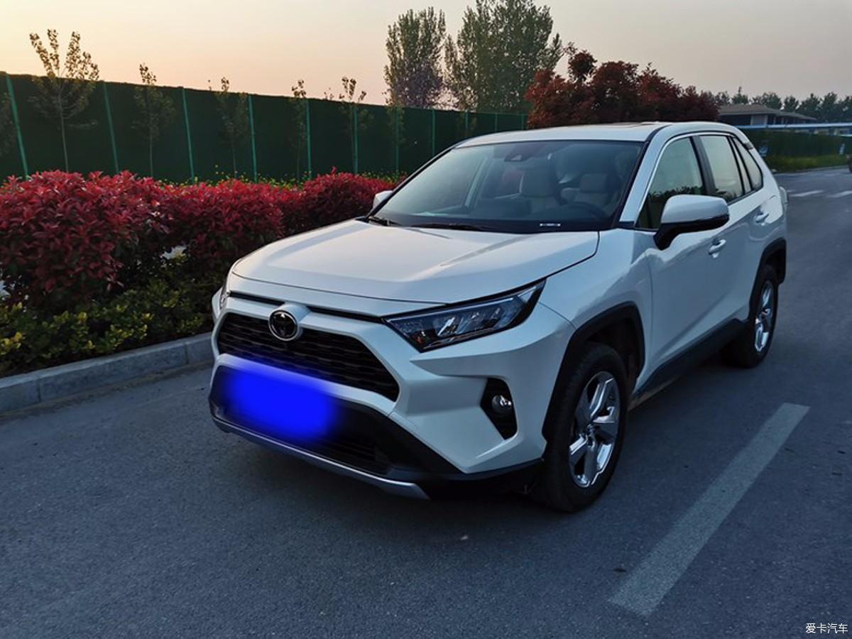 同样是日系本田对丰田是买CRV还是RAV4?