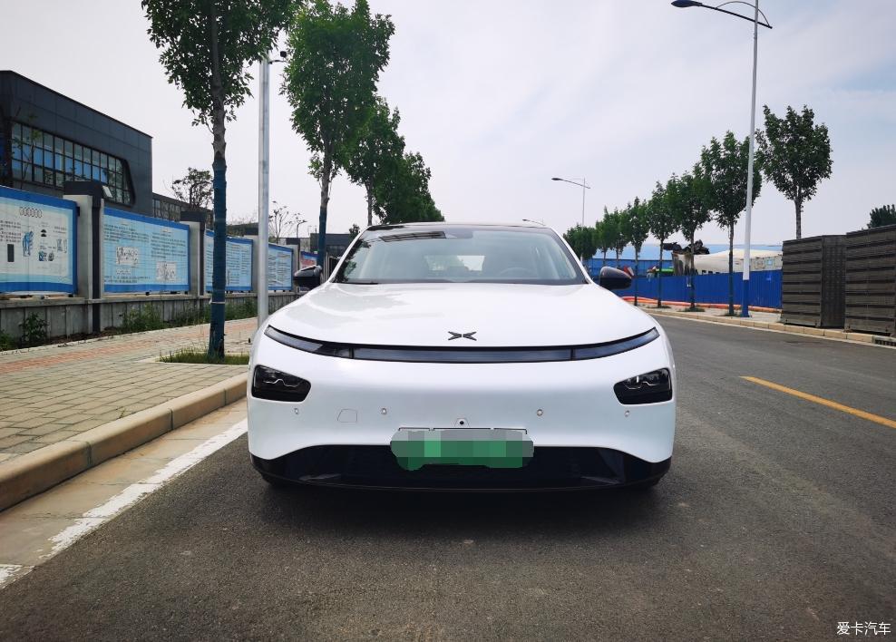 中国版特斯拉model 3 造车新势力小鹏p7