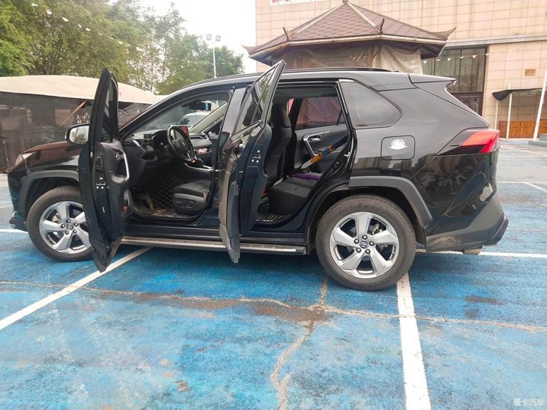 20万级别丰田RAV4性价比首屈一指