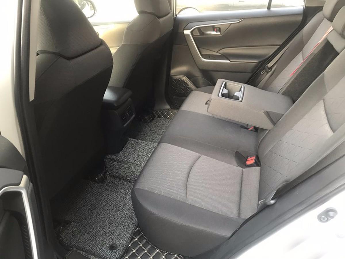 同样是日系本田对丰田是买CRV还是RAV4?