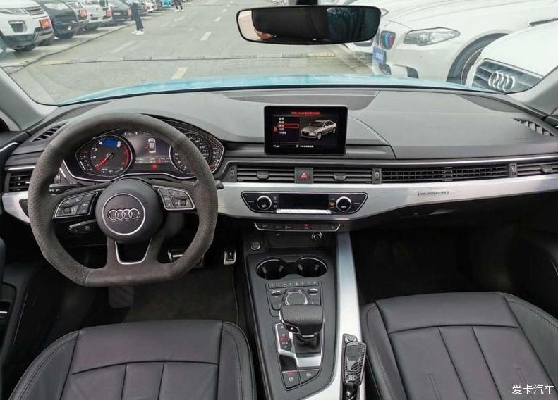 朋友推荐奥迪A4L45 TFSI quattro 运动型