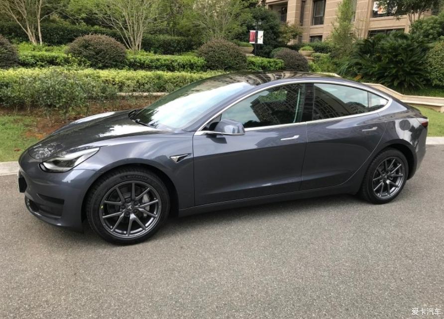 小城市model3的初使用