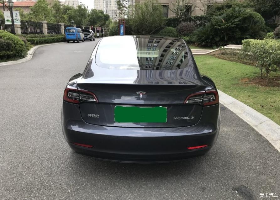 小城市model3的初使用